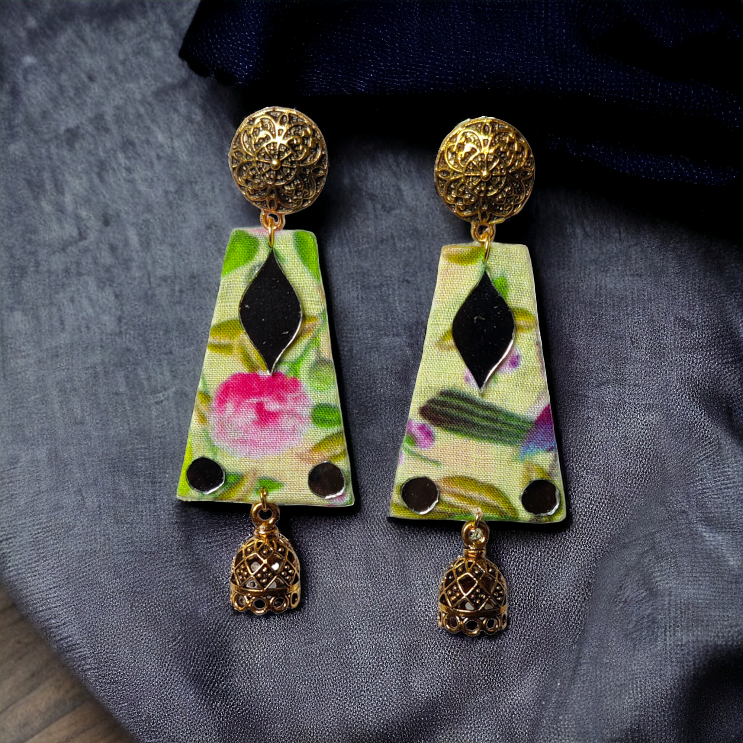 Taasha, handmade bangles, silk thread bangles, handmade earrings, handicrafts, fabric earrings