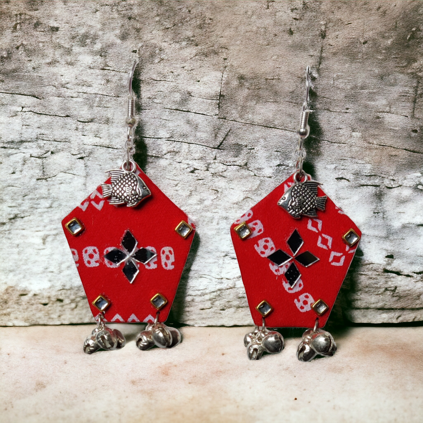 Taasha, handmade bangles, silk thread bangles, handmade earrings, handicrafts, fabric earrings