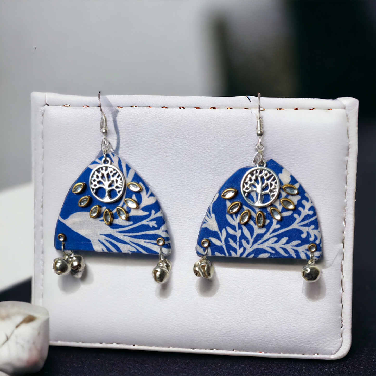 Taasha, handmade bangles, silk thread bangles, handmade earrings, handicrafts, fabric earrings