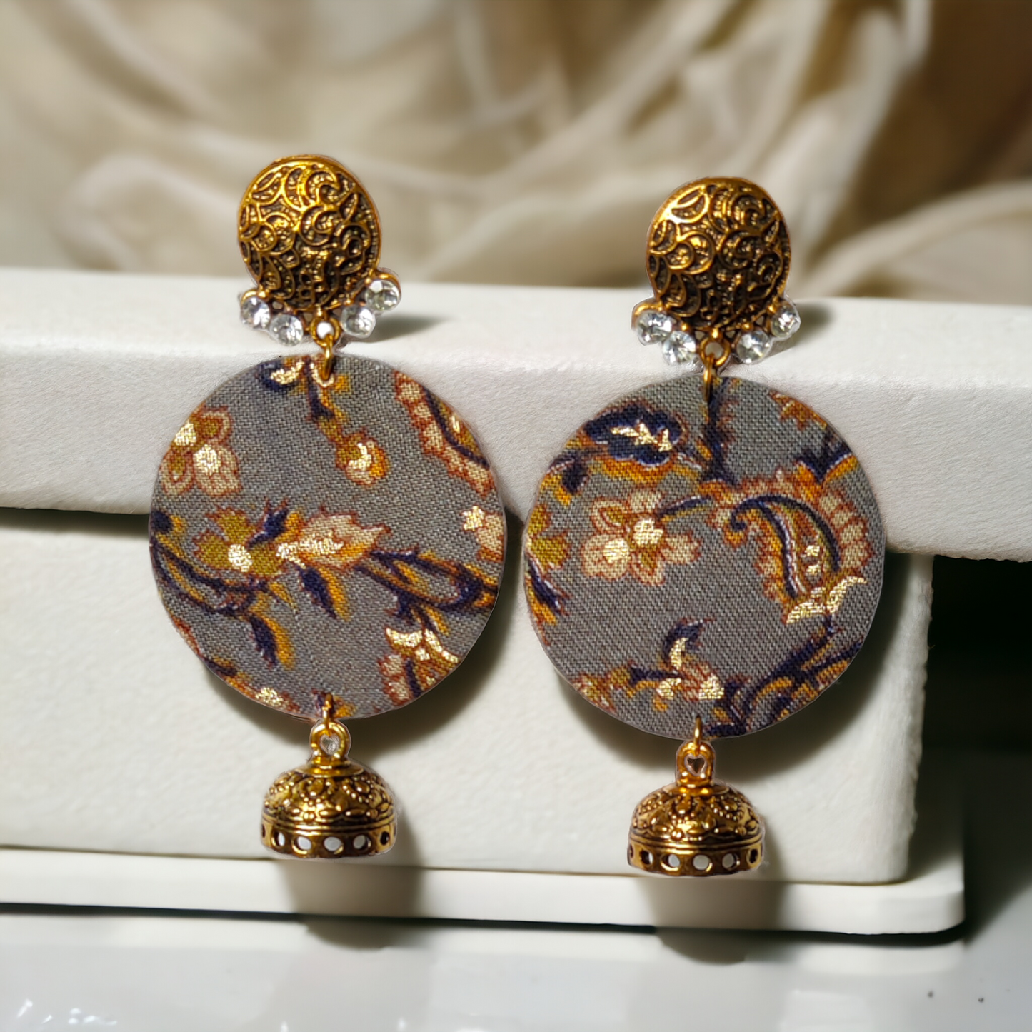 Taasha, handmade bangles, silk thread bangles, handmade earrings, handicrafts, fabric earrings