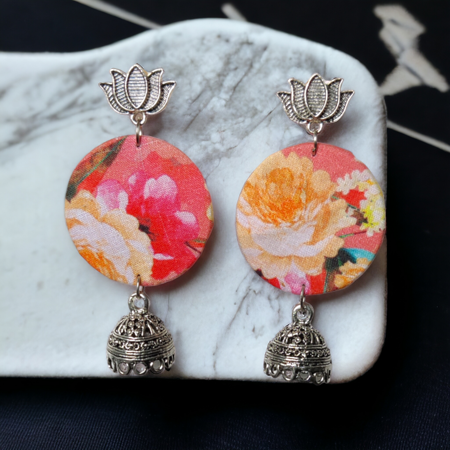 Taasha, handmade bangles, silk thread bangles, handmade earrings, handicrafts, fabric earrings