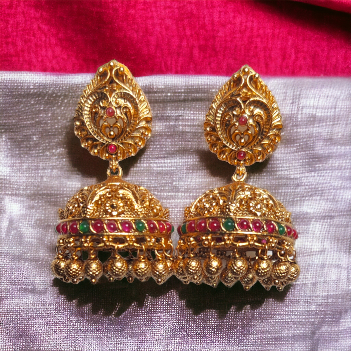 Jhumka With Red & Green Kundan