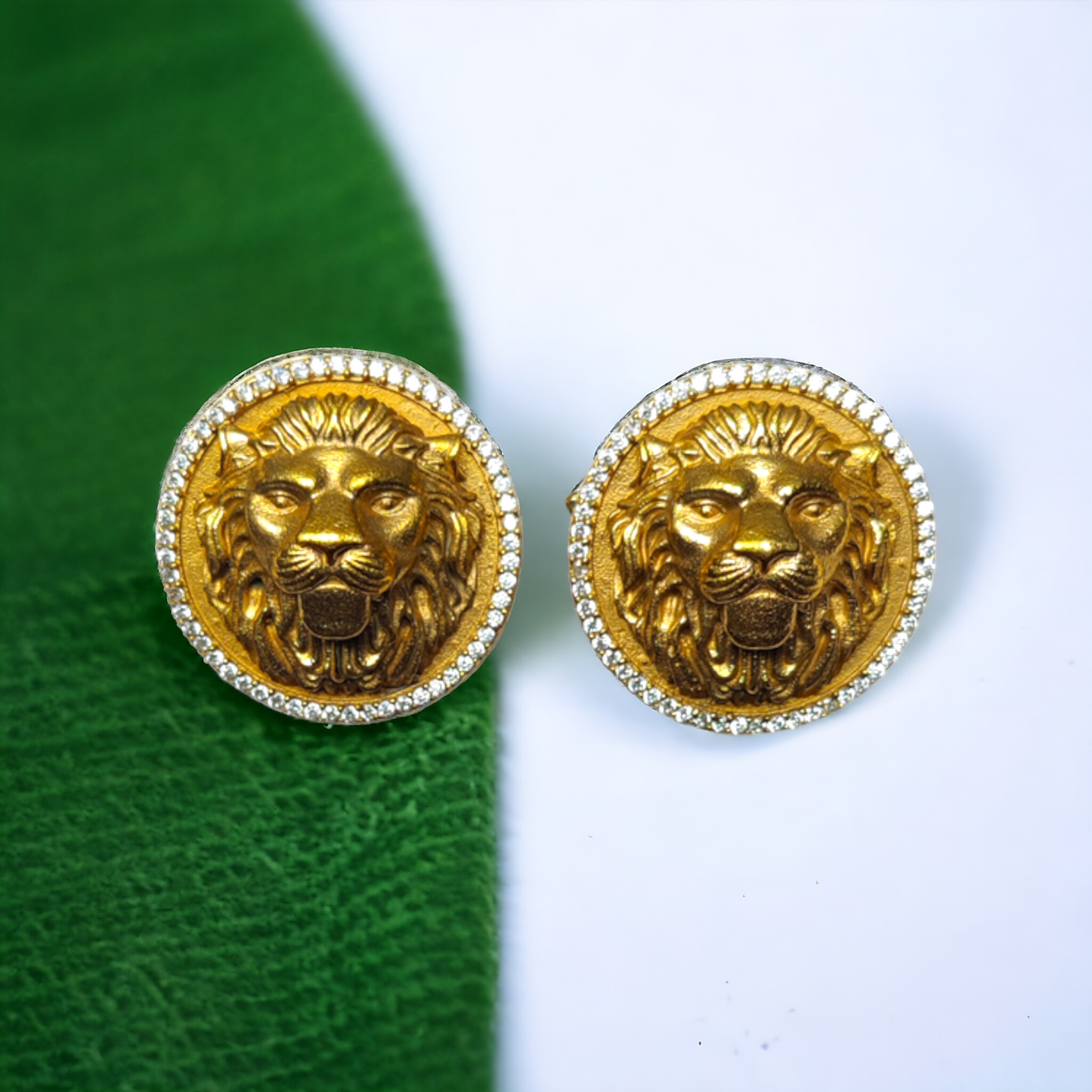 Stud - Lion Face