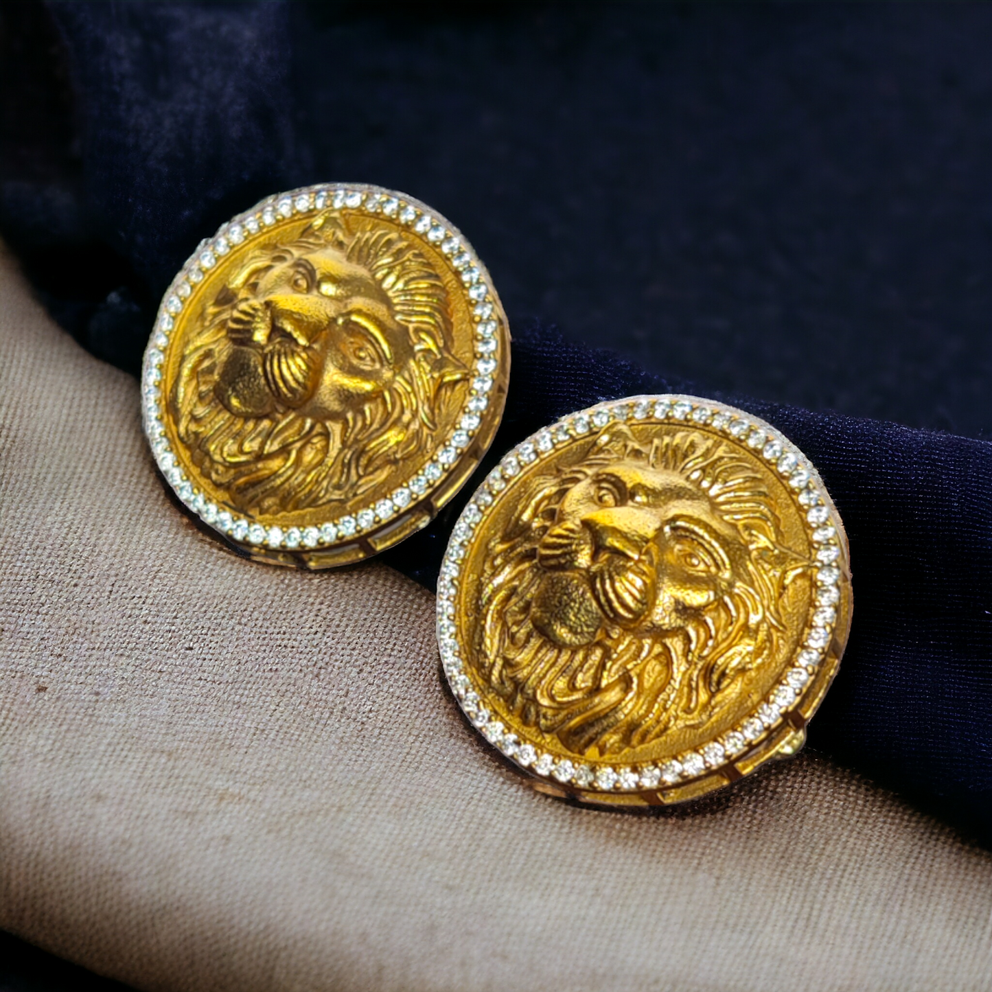 Stud - Lion Face