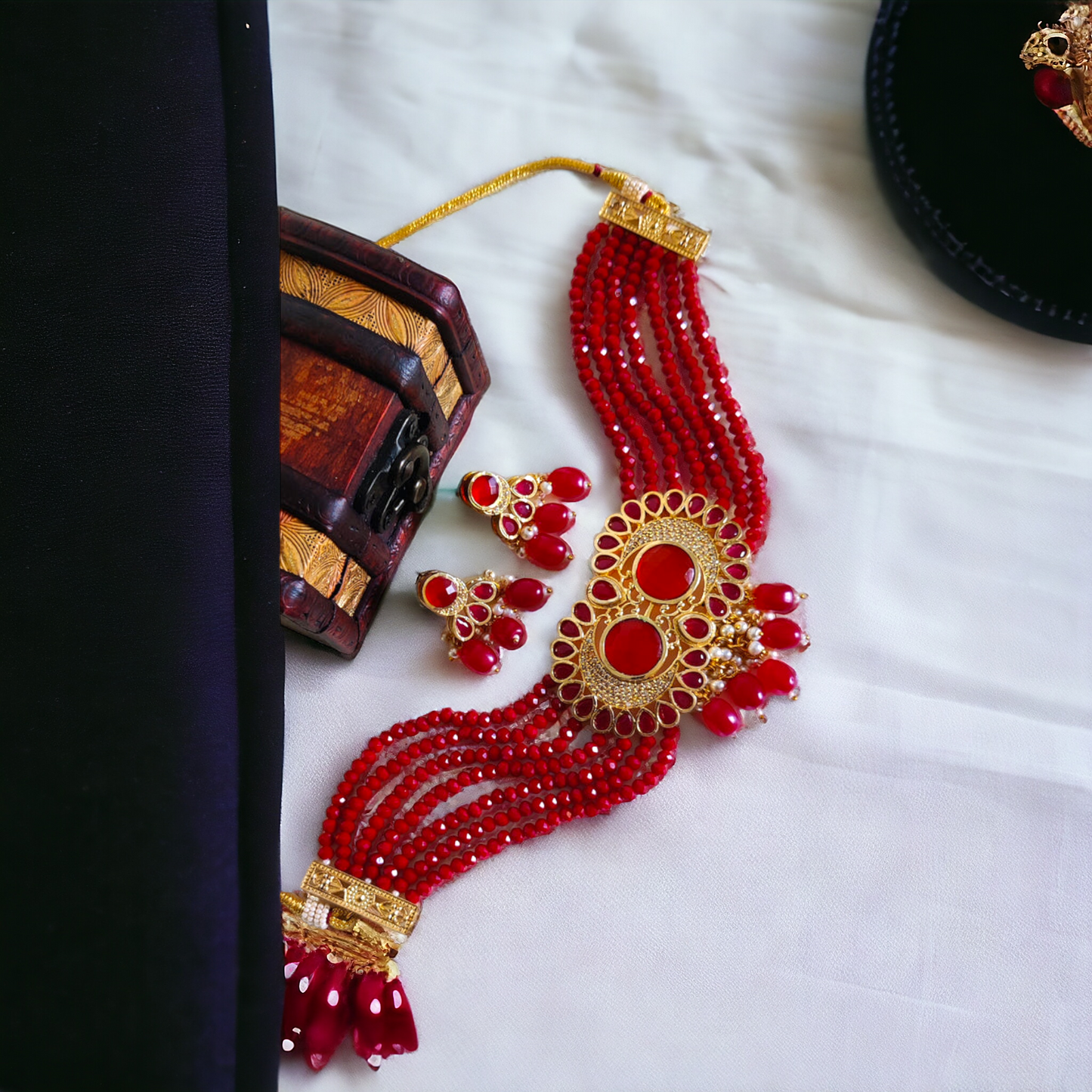Jadau AD Choker Necklace Set With Pearls - KC09