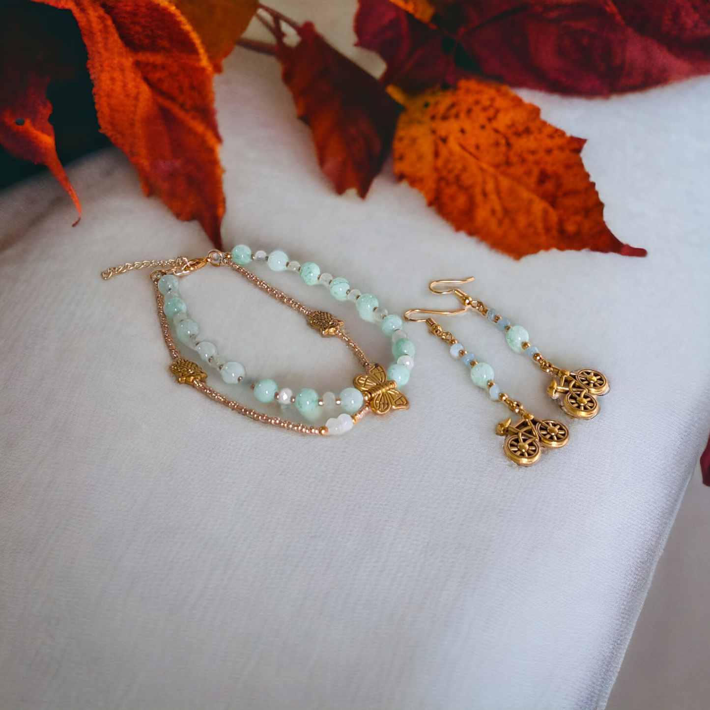 Light Green Glass Beads Bracelet & Earrings Set