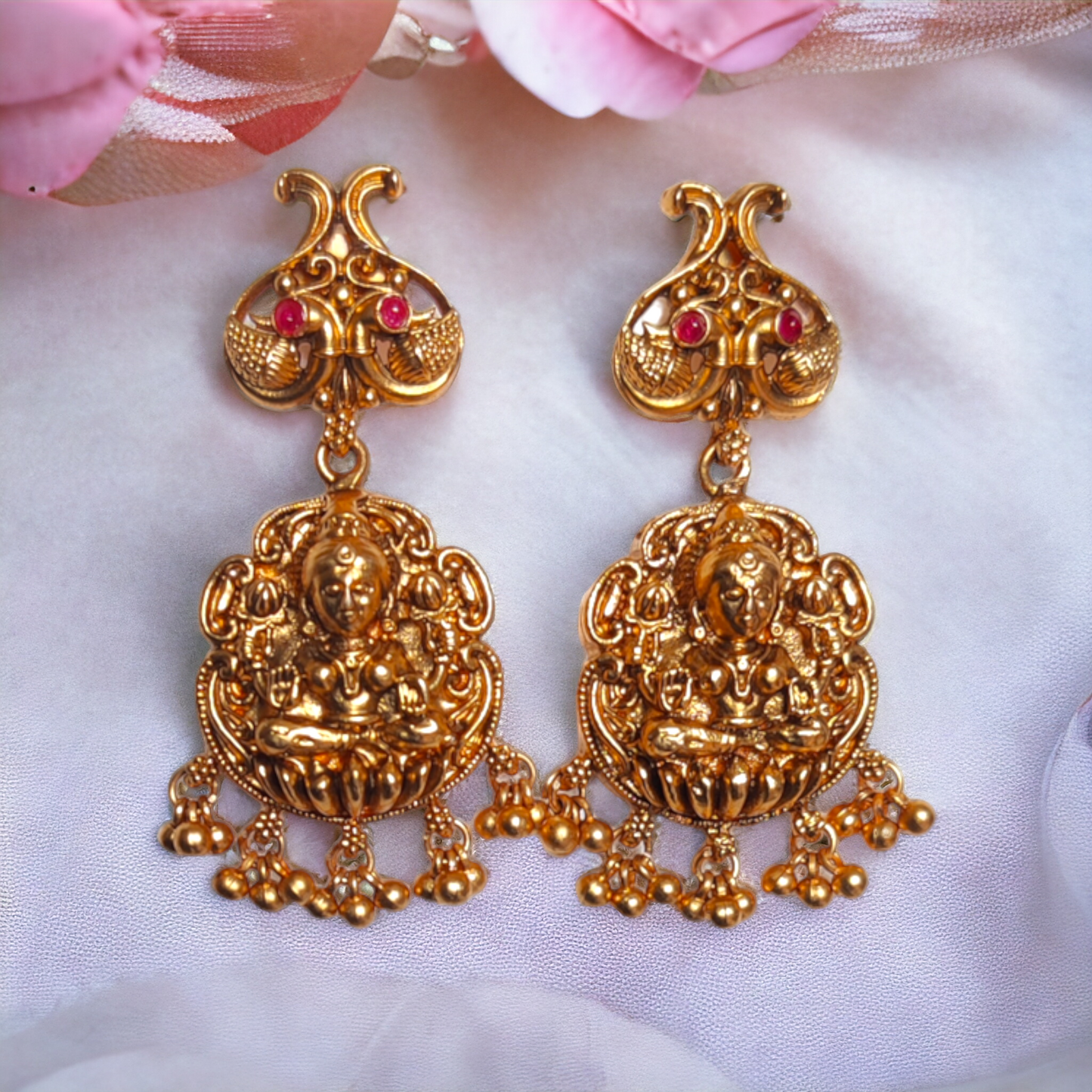 Lakshmi Necklace Set With Golden Beads - Matte Finish TS16