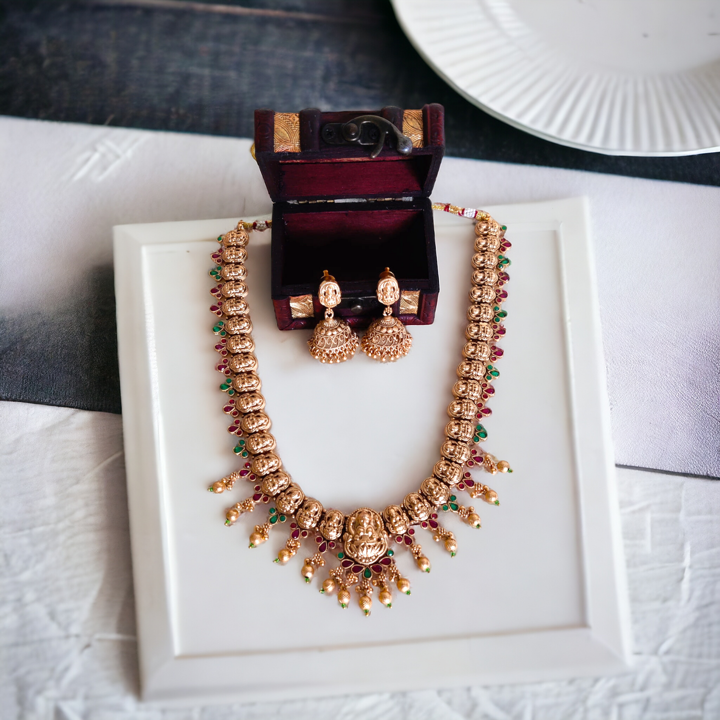 Red & Green Kundan Lakshmi Necklace Set - Matte Finish TS13