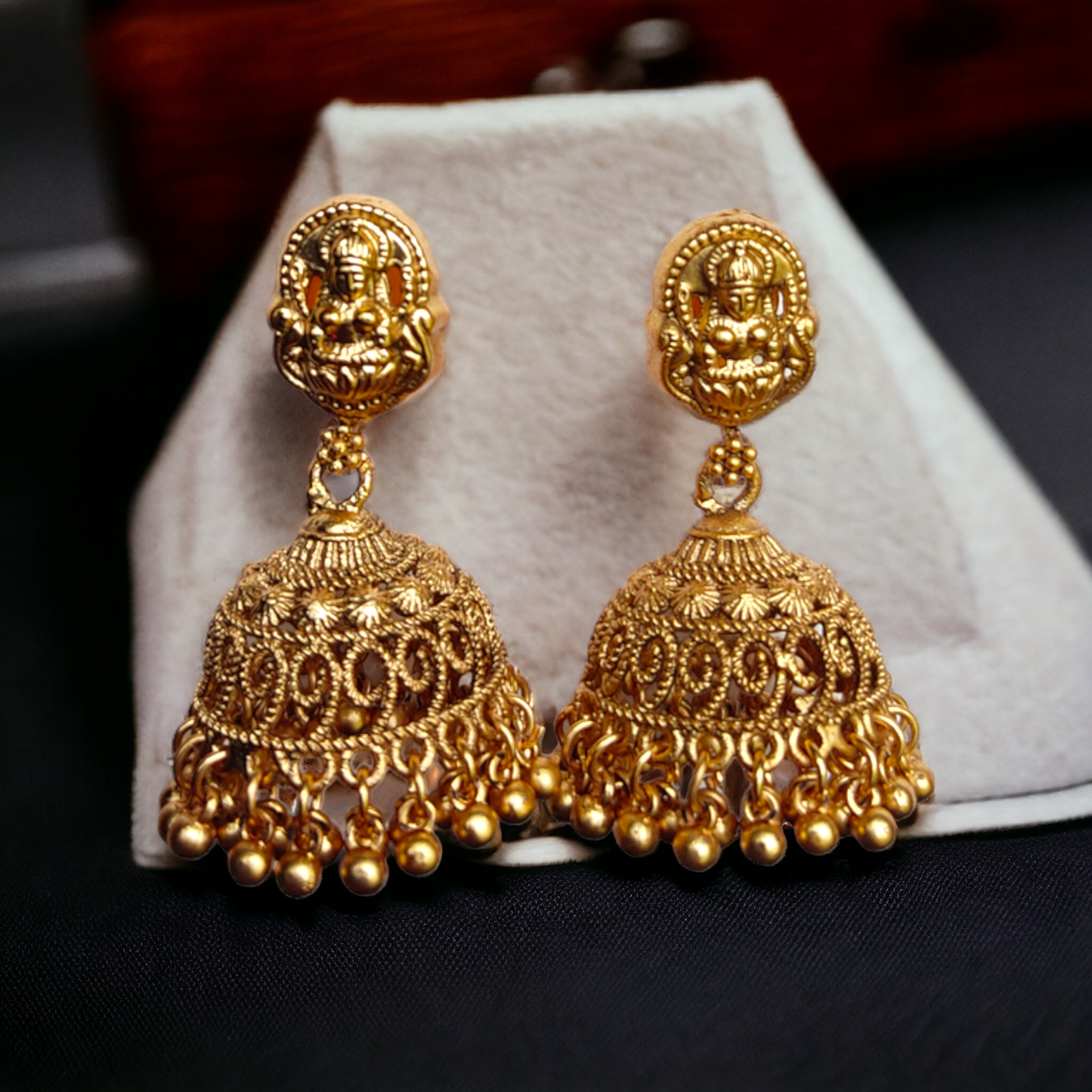 Red & Green Kundan Lakshmi Necklace Set - Matte Finish TS13