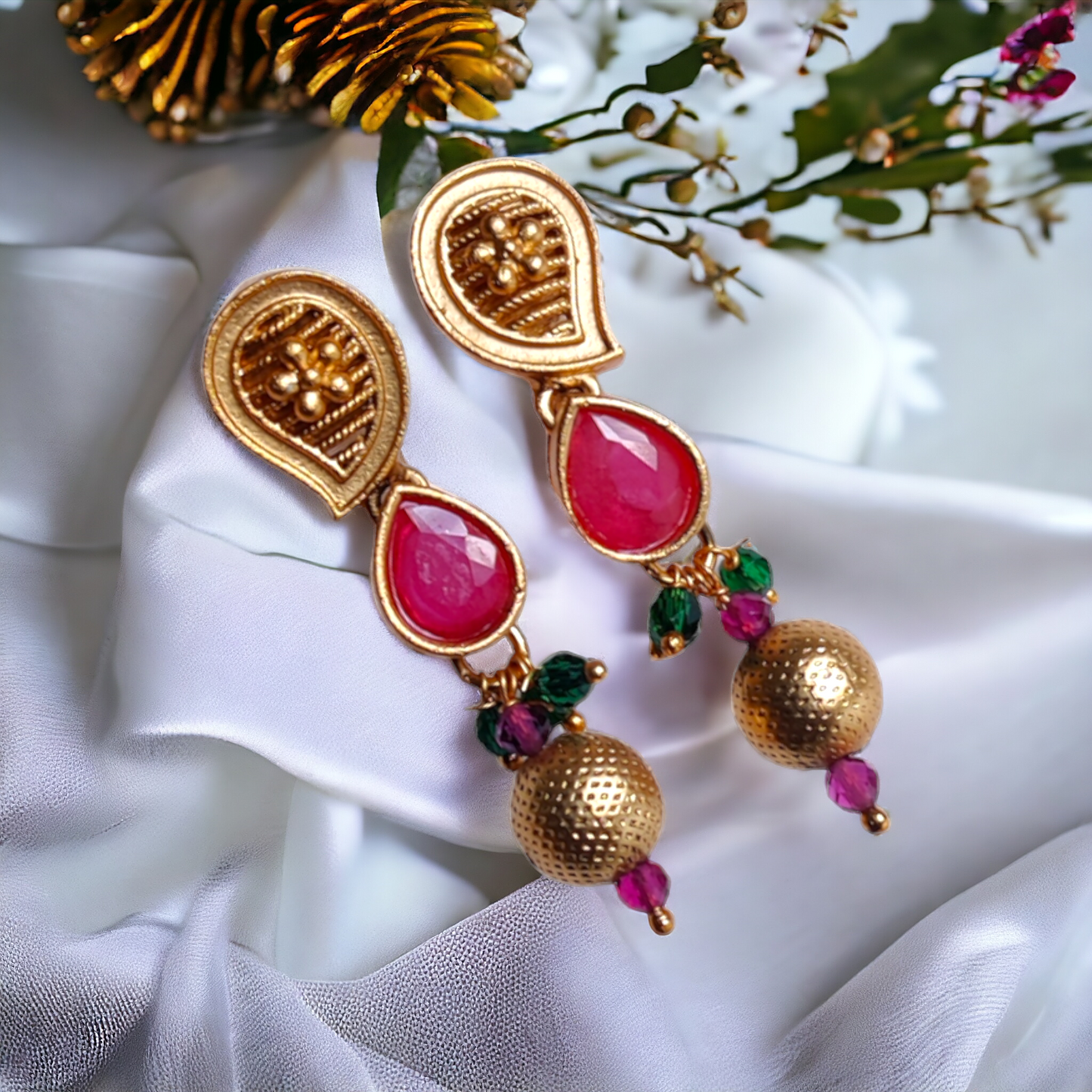 Traditional Red & Green Kundan Necklace Set - TS10