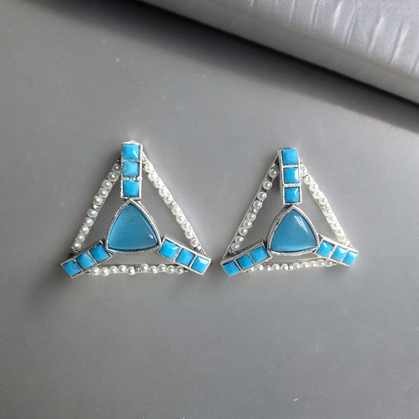Silver Replica Blue Kundan Earring - XJ65
