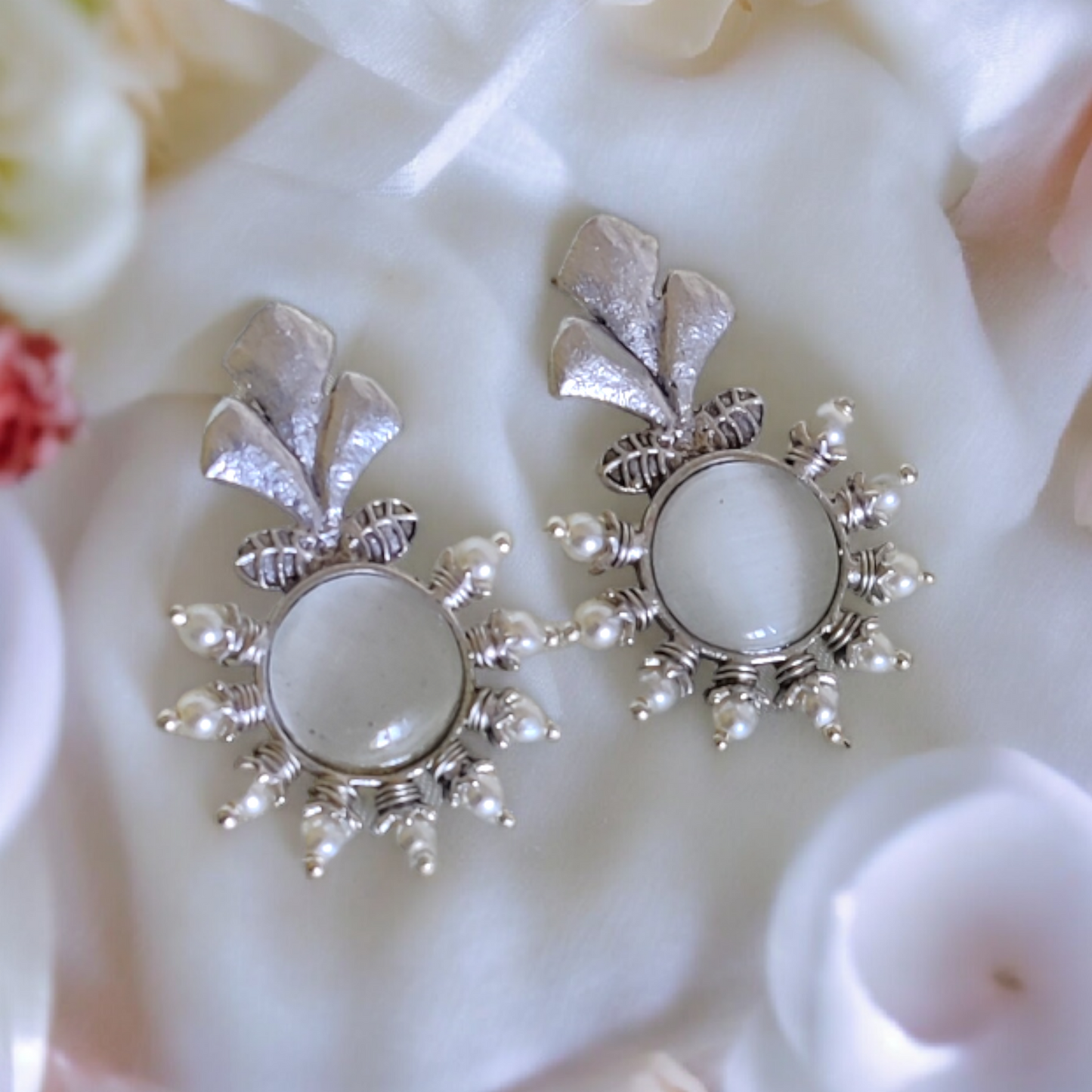 Silver Replica White Kundan Earring - XJ66