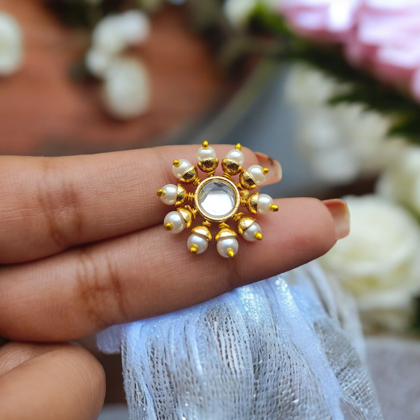 White Kundan Nose Pin