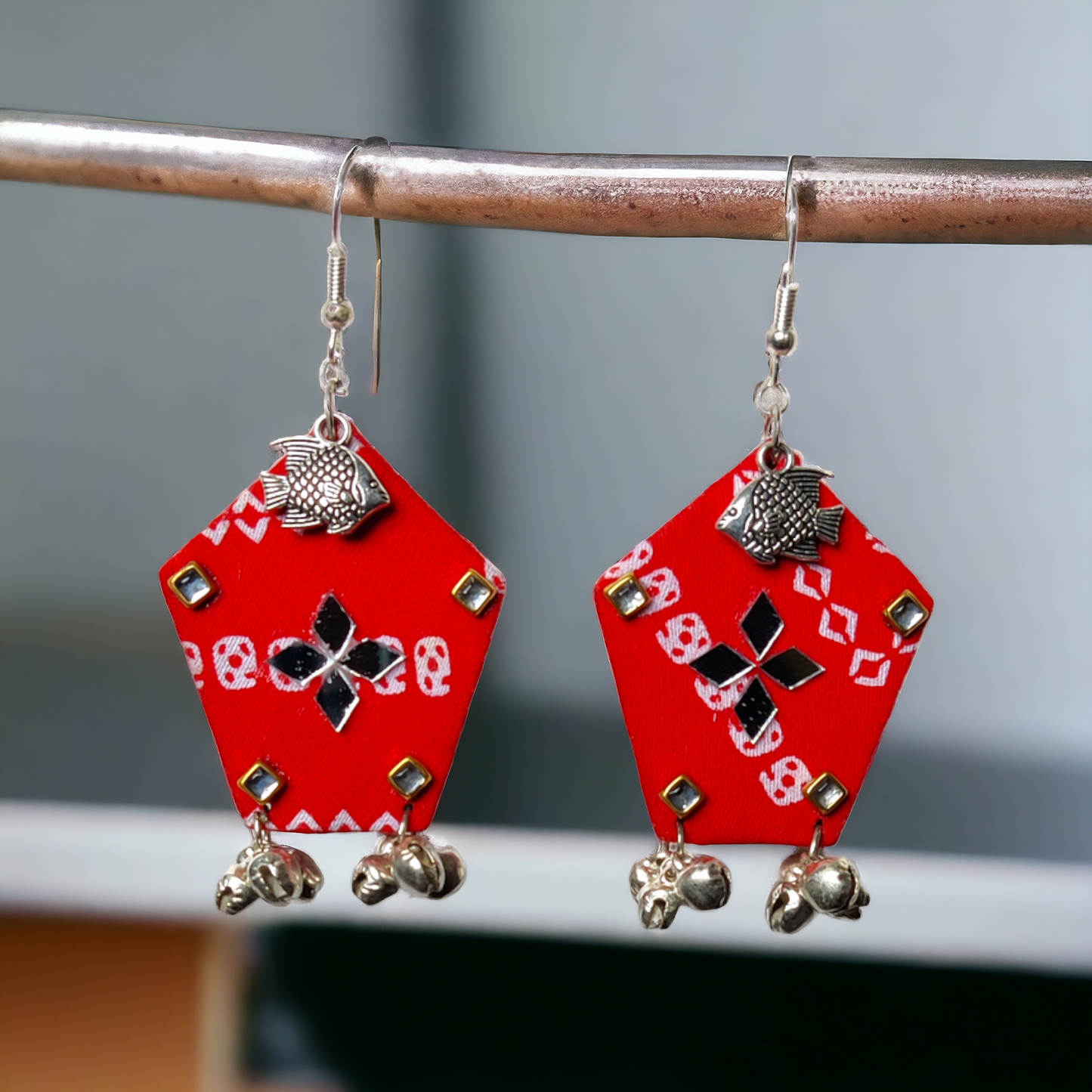 Taasha, handmade bangles, silk thread bangles, handmade earrings, handicrafts, fabric earrings