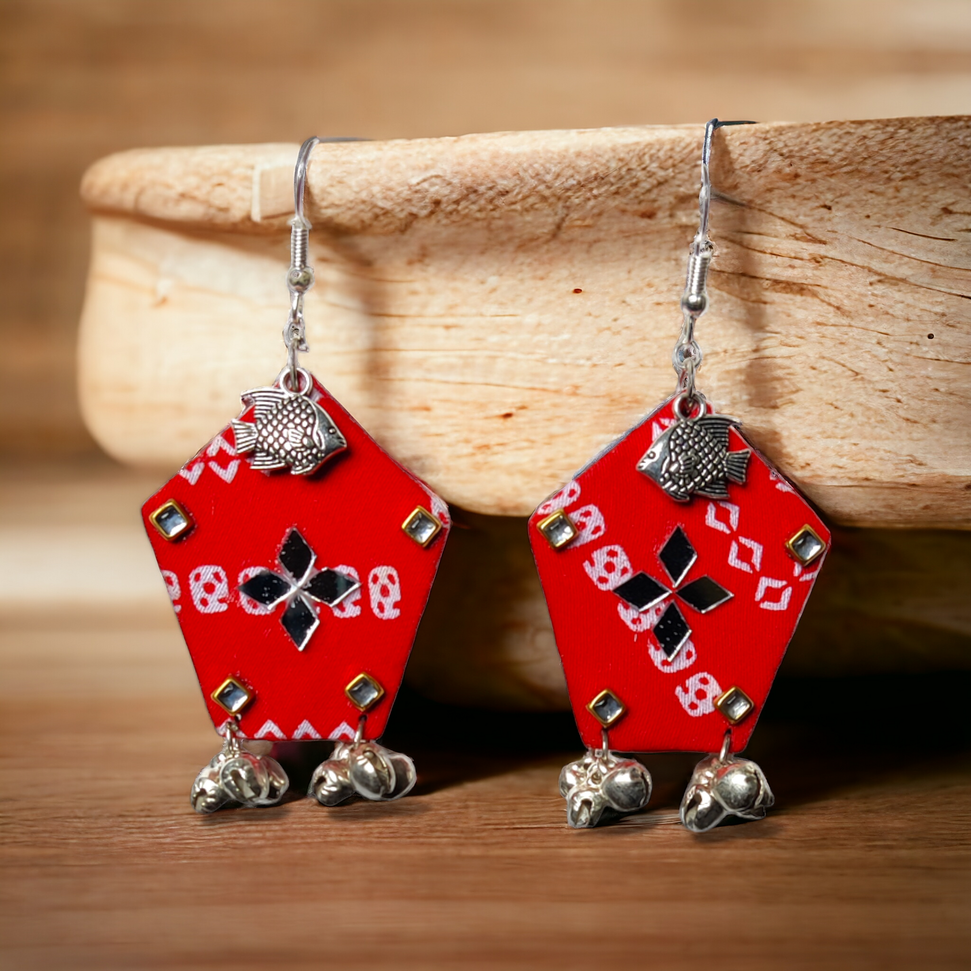 Taasha, handmade bangles, silk thread bangles, handmade earrings, handicrafts, fabric earrings