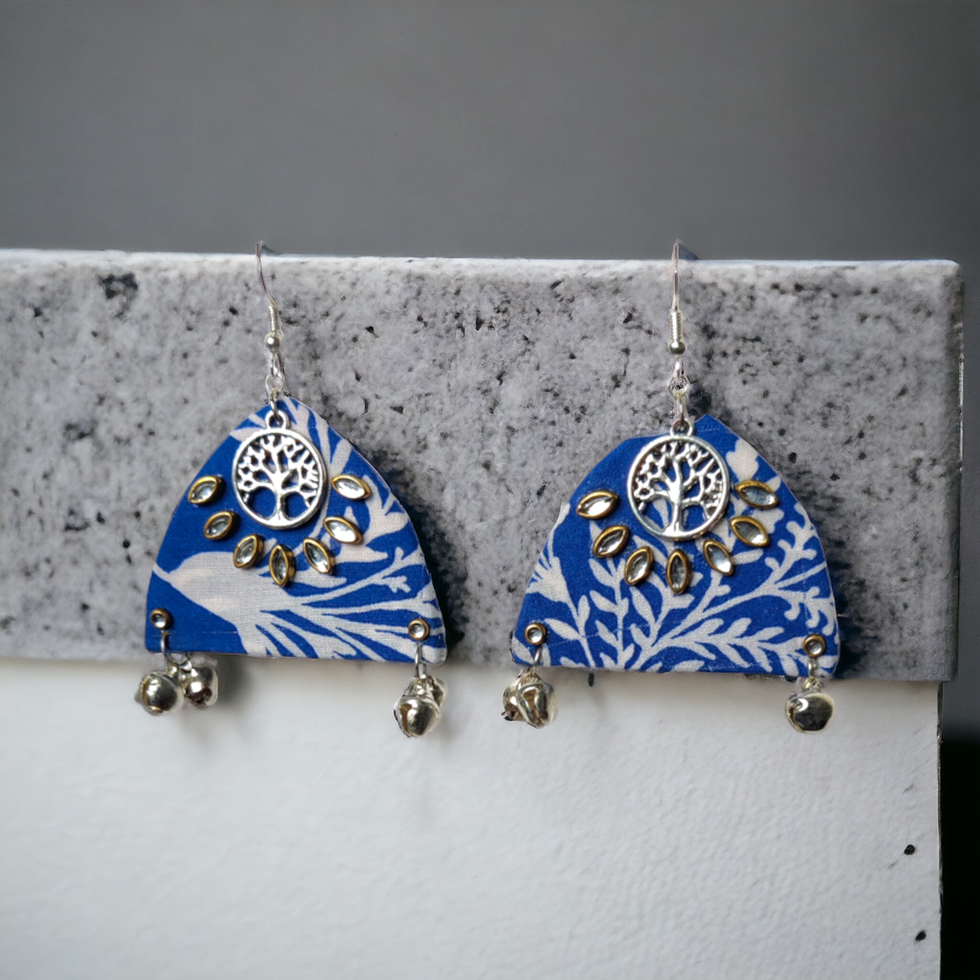 Taasha, handmade bangles, silk thread bangles, handmade earrings, handicrafts, fabric earrings
