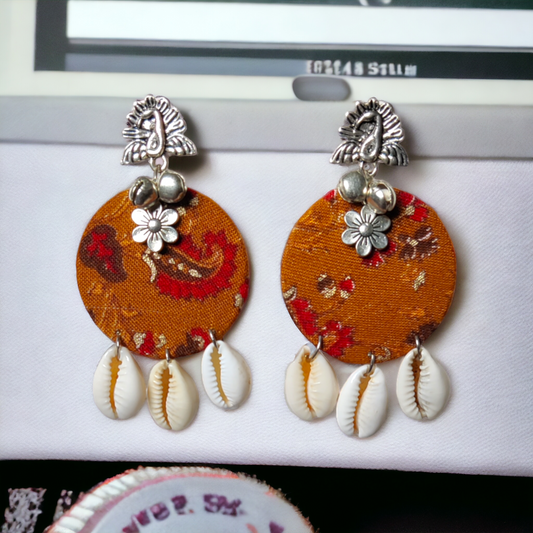 Taasha, handmade bangles, silk thread bangles, handmade earrings, handicrafts, fabric earrings