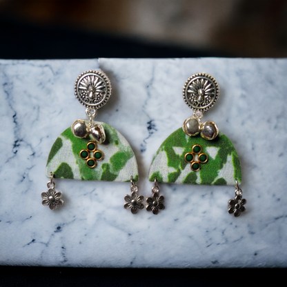 Taasha, handmade bangles, silk thread bangles, handmade earrings, handicrafts, fabric earrings