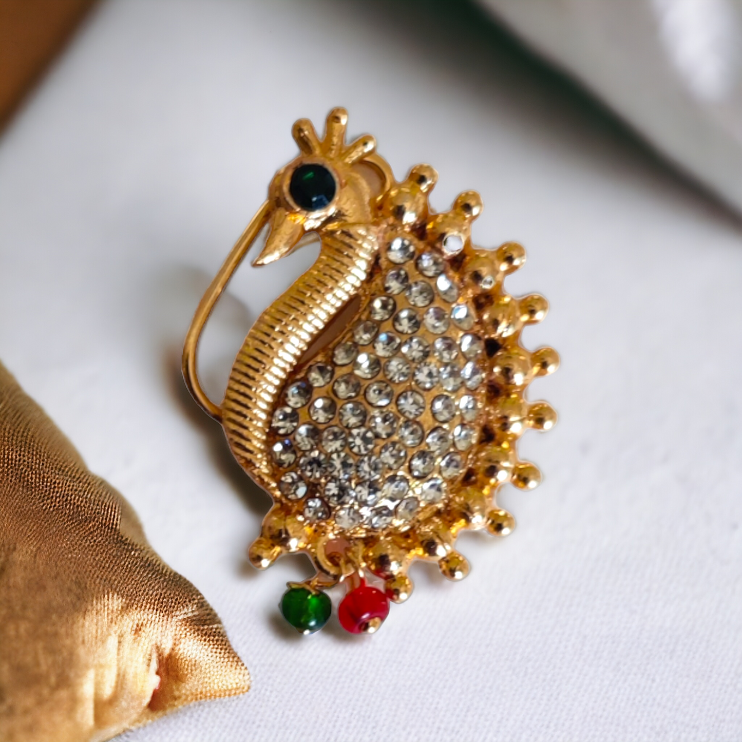 Peacock Nose Pin
