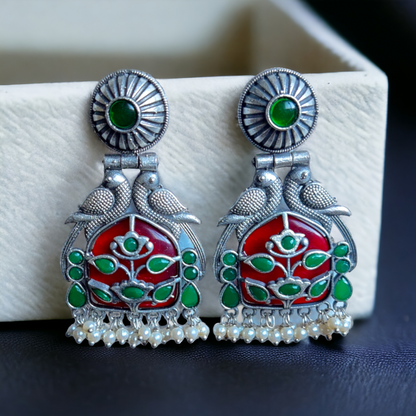 Green Kundan & Pearls Earring - XJ53