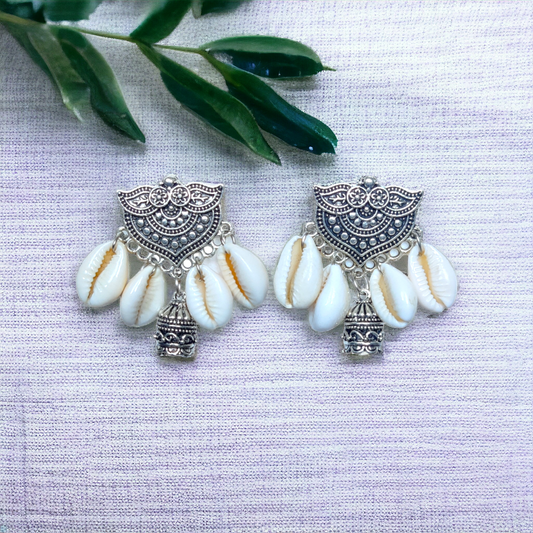 Cowrie Earrings - XJ40