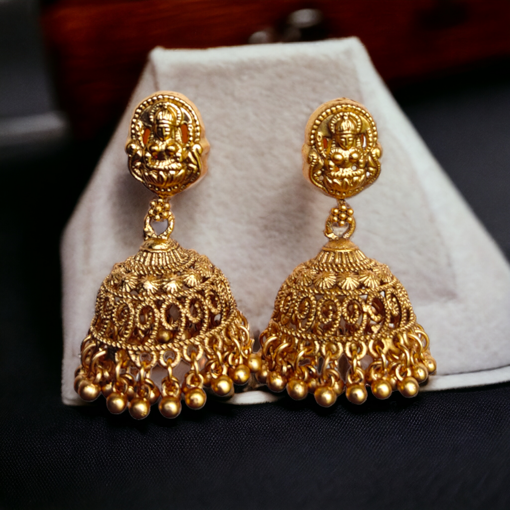 Red & Green Kundan Lakshmi Necklace Set - Matte Finish TS13