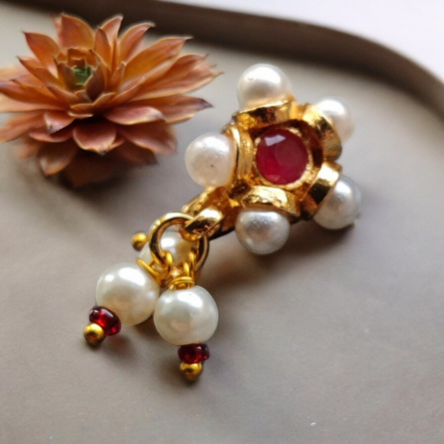Red Stone & Pearls Nose Pin